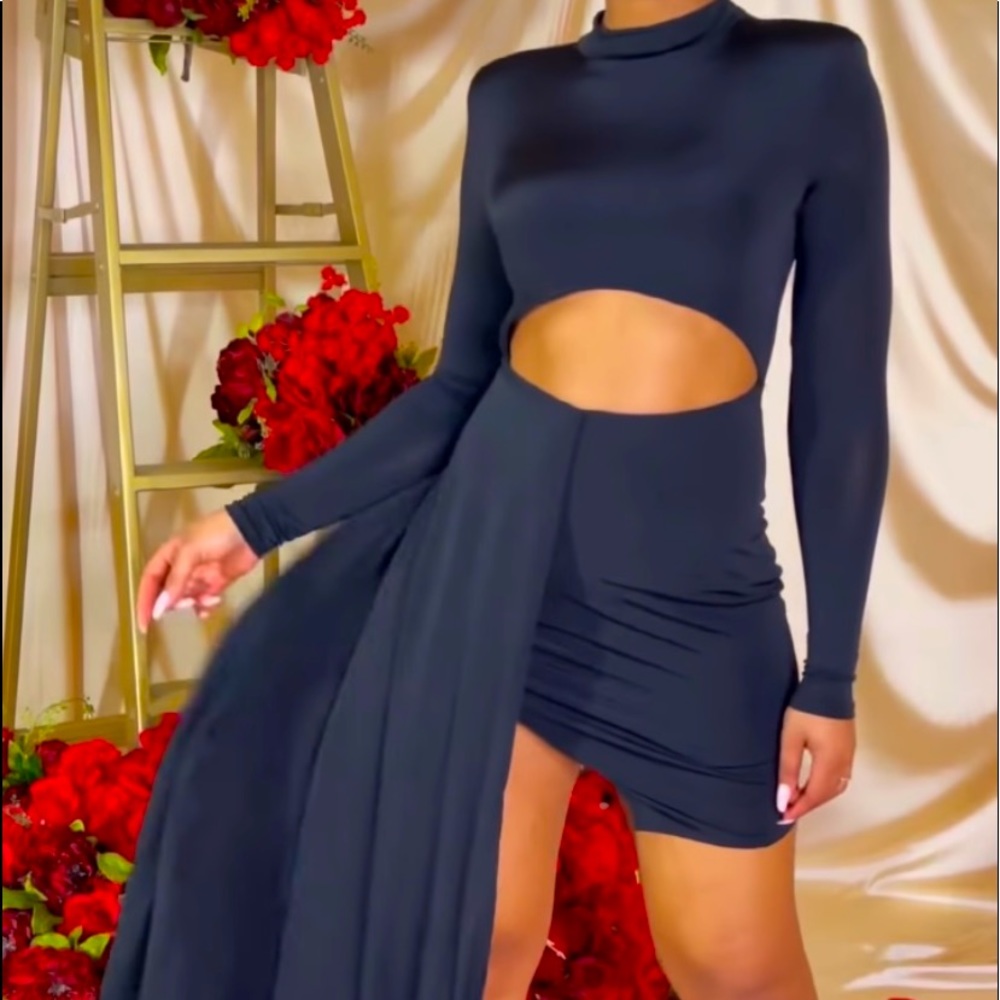 Women’s Black Sexy Floor Drape Dress, NEW